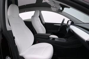 Tesla Model Y bild 12