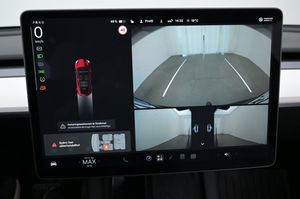 Tesla Model Y bild 18