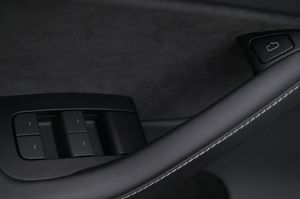 Tesla Model Y bild 10