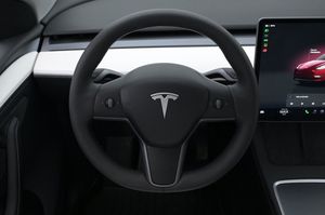 Tesla Model Y bild 7