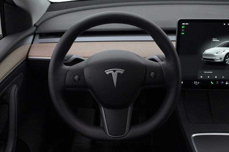Tesla Model Y bild 7