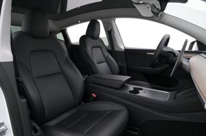 Tesla Model Y bild 12