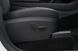 Tesla Model Y bild 13