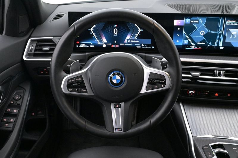 BMW 330 bild 7