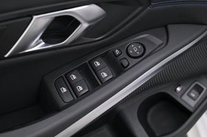 BMW 330 bild 10