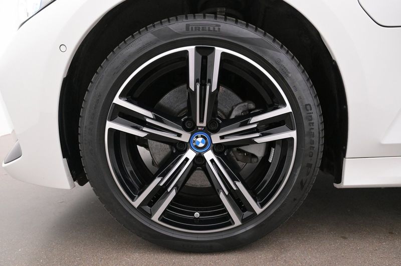 BMW 330 bild 27
