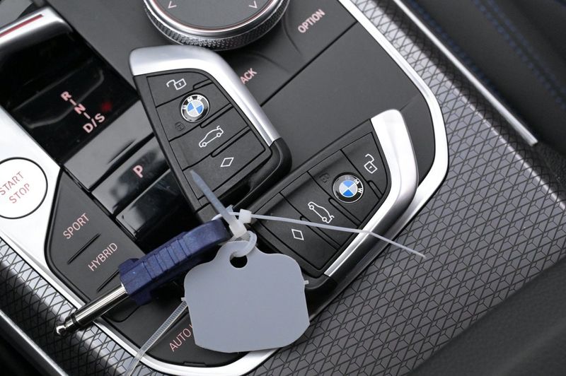 BMW 330 bild 22