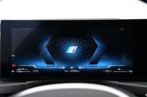BMW 330 bild 8