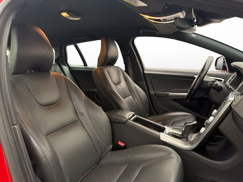 Volvo V60 bild 25