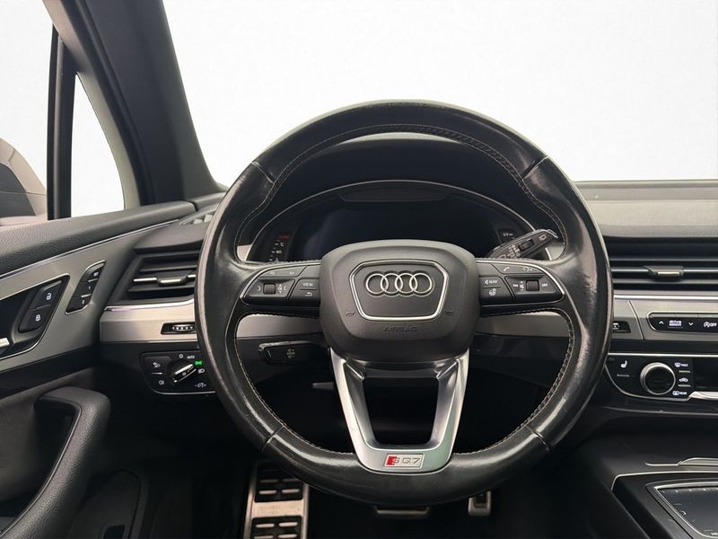 Audi SQ7 bild 14