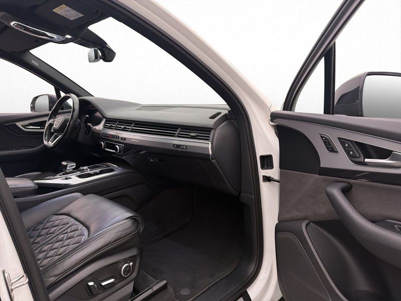 Audi SQ7 bild 27