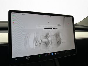 Tesla Model 3 bild 23