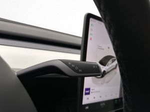 Tesla Model 3 bild 16