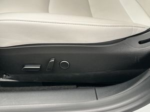 Tesla Model 3 bild 13