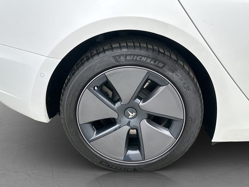 Tesla Model 3 bild 34