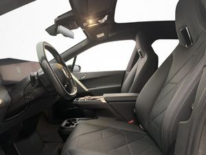 BMW iX bild 13