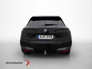 BMW iX bild 8