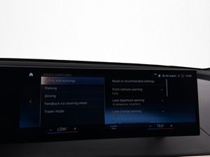 BMW iX bild 29