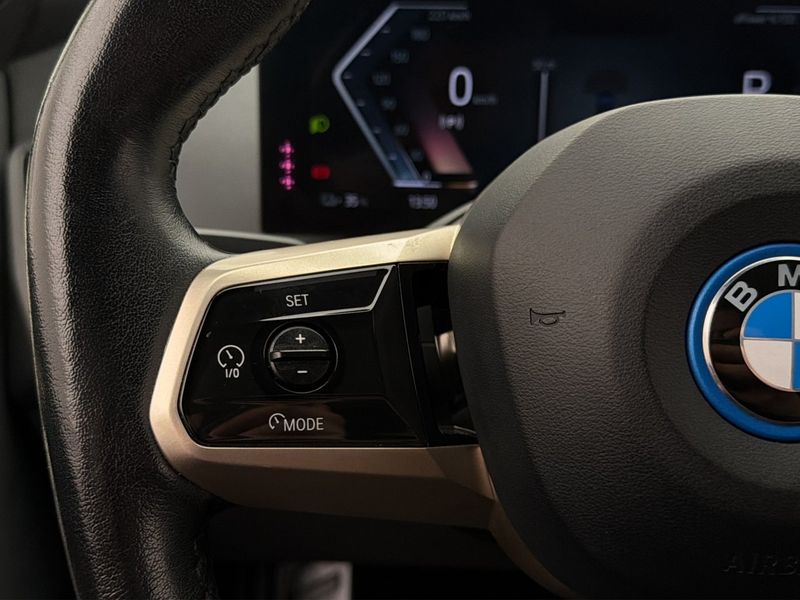 BMW iX bild 18