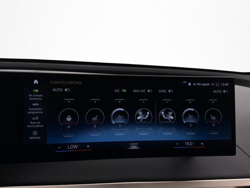 BMW iX bild 28