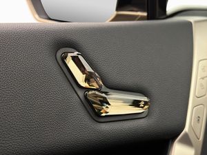 BMW iX bild 16