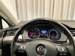 Volkswagen Passat bild 7