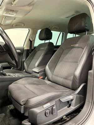 Volkswagen Passat bild 17