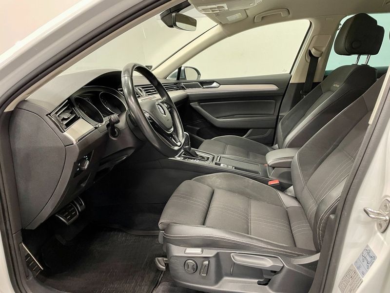 Volkswagen Passat bild 16