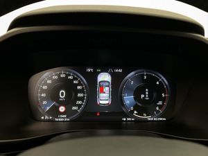 Volvo XC40 bild 17