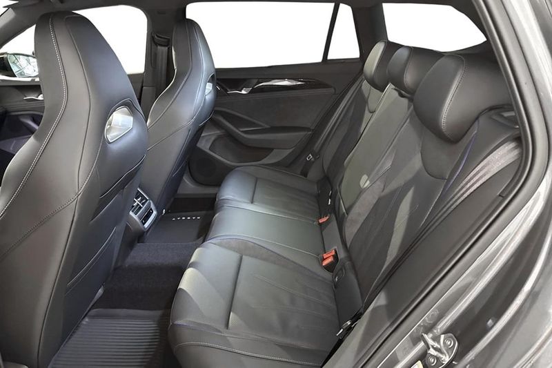 Volkswagen Passat bild 6