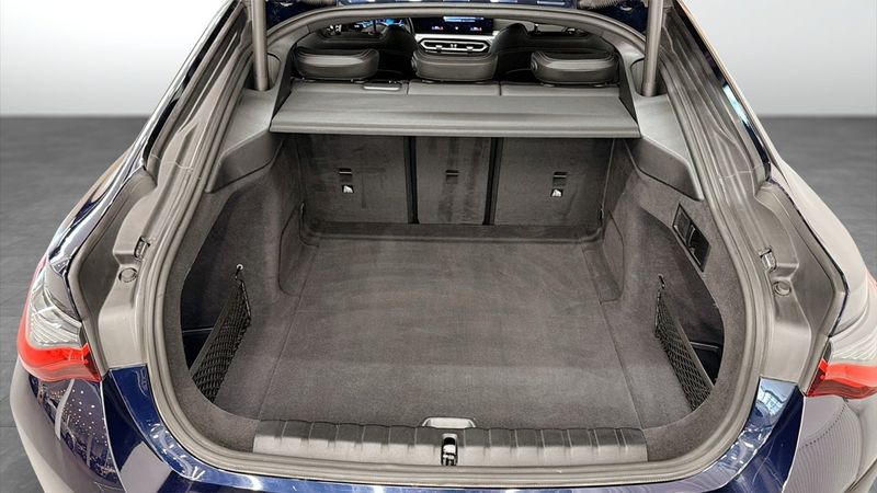 BMW i4 bild 10