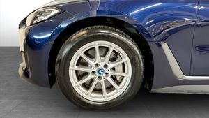 BMW i4 bild 9