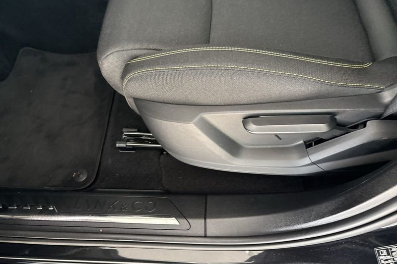 Lynk & Co 01 bild 14