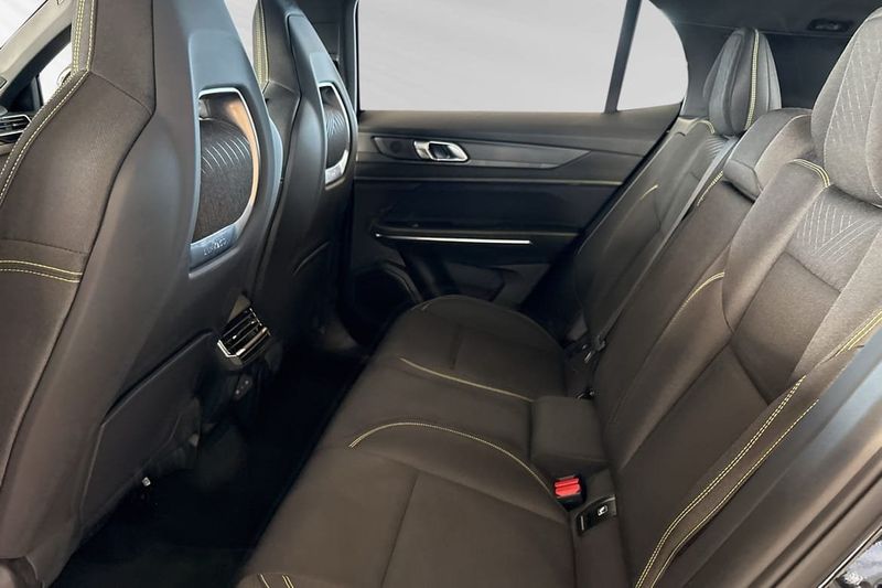 Lynk & Co 01 bild 6