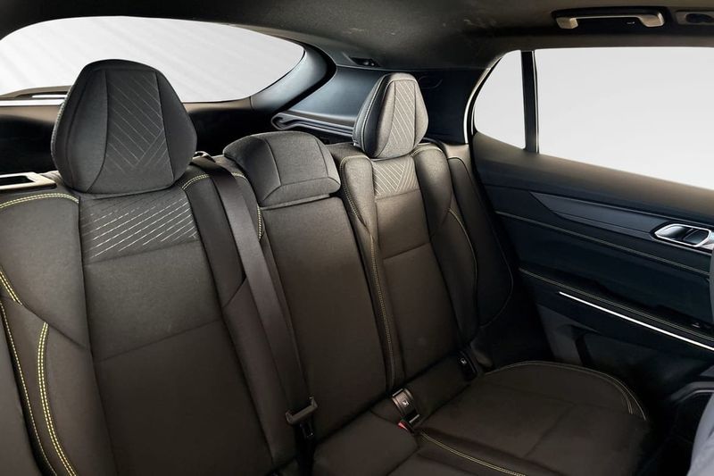 Lynk & Co 01 bild 9