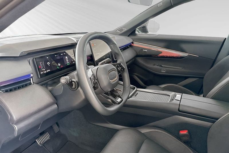 Lynk & Co 08 bild 6