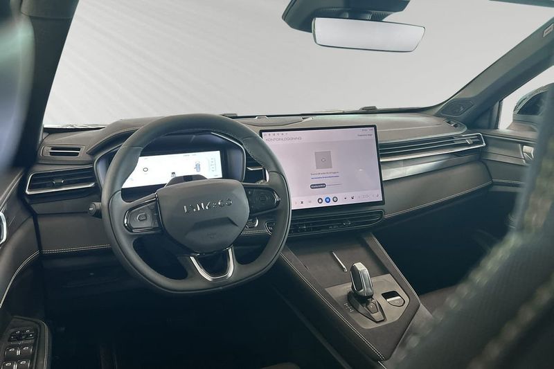 Lynk & Co 01 bild 8