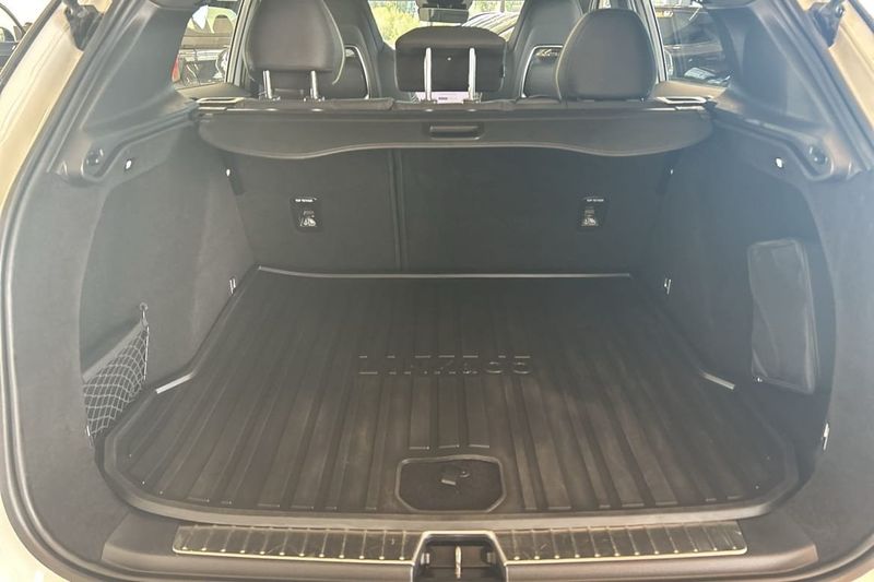 Lynk & Co 01 bild 12