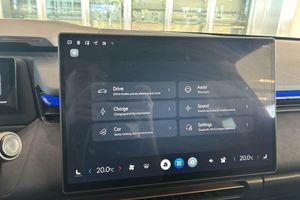 Lynk & Co 08 bild 30