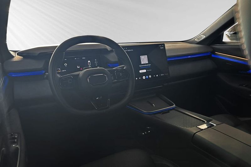 Lynk & Co 08 bild 8