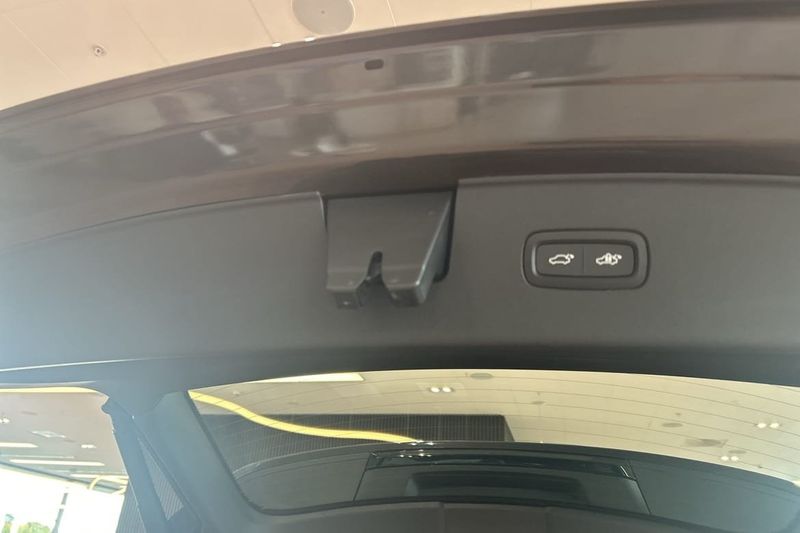 Volvo EX90 bild 18
