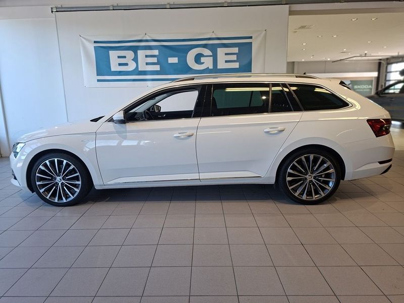 Skoda Superb bild 2