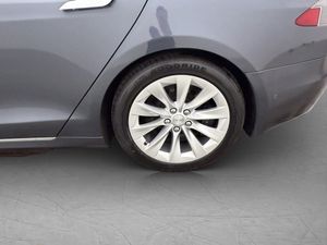 Tesla Model S bild 34