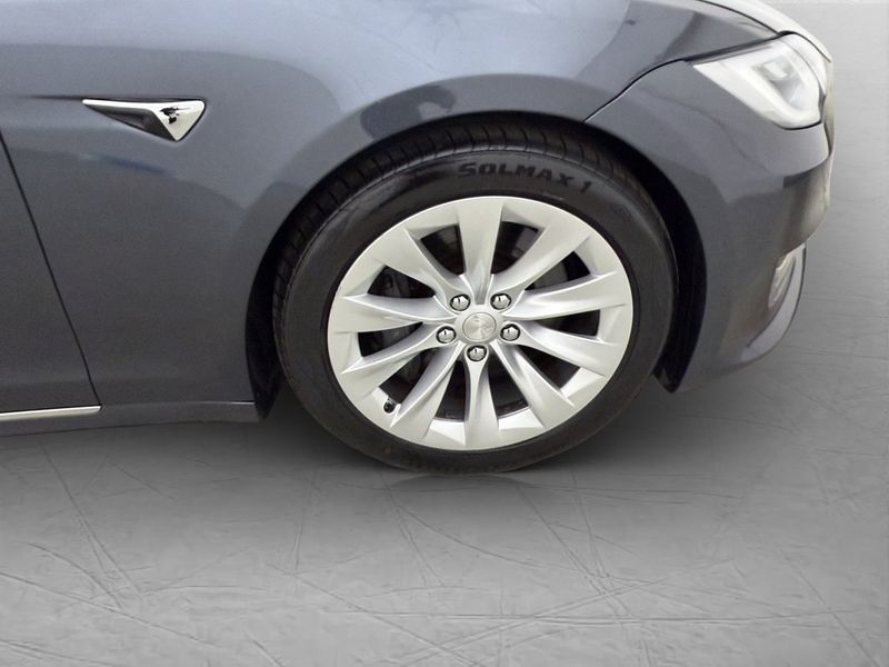Tesla Model S bild 32