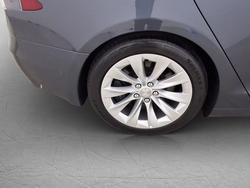 Tesla Model S bild 31