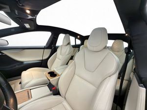 Tesla Model S bild 11