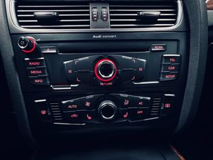 Audi A4 bild 15