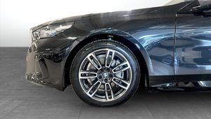 BMW i5 bild 9