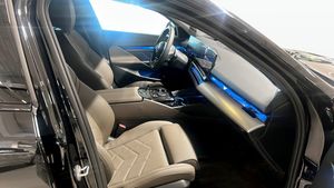 BMW i5 bild 3