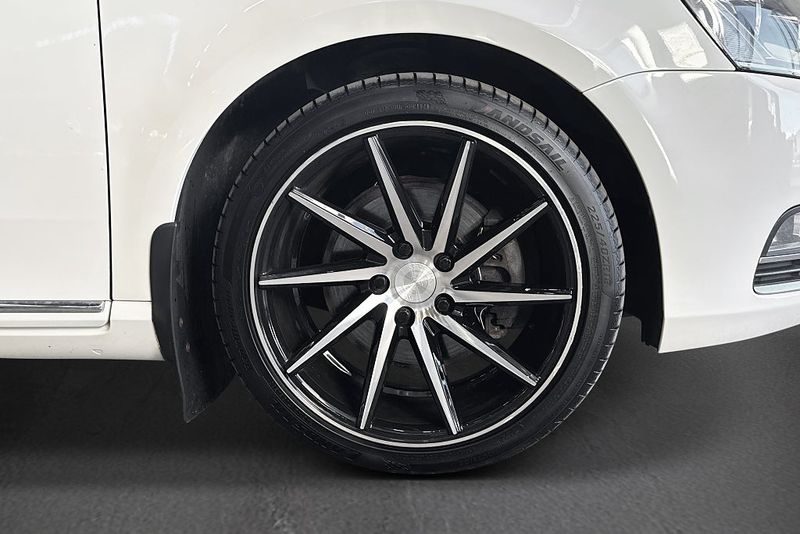 Volkswagen Passat bild 9
